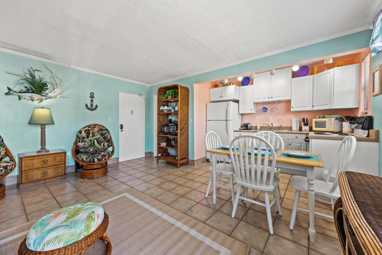 Majestic Beach Condo In Beachfront Resort In St Pete Beach St. Pete Beach Exterior photo