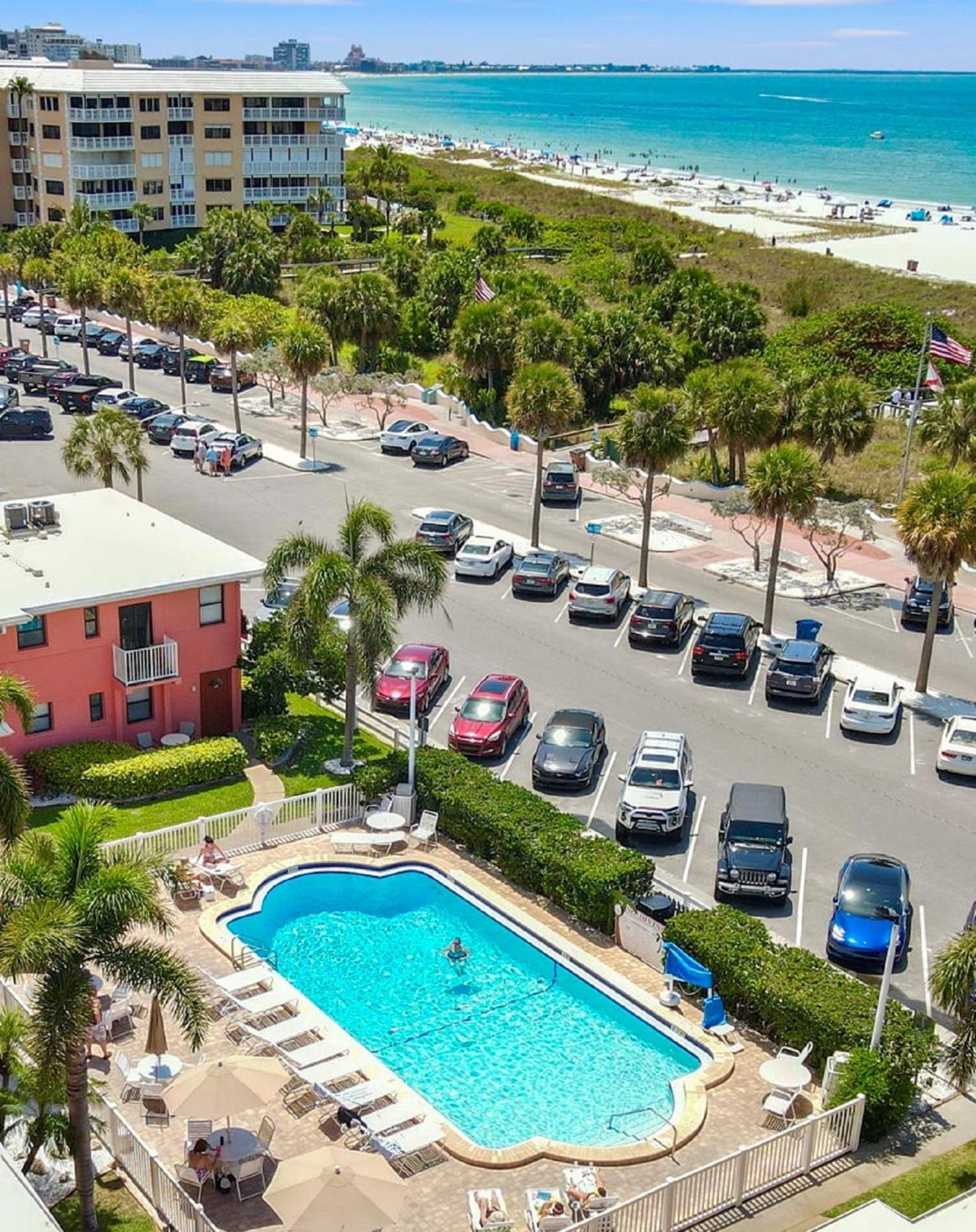 Majestic Beach Condo In Beachfront Resort In St Pete Beach St. Pete Beach Exterior photo